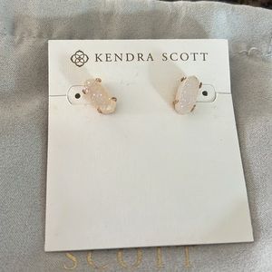 Kendra Scott studs